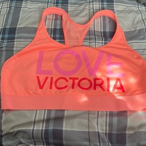 *NEW* VS sports bra